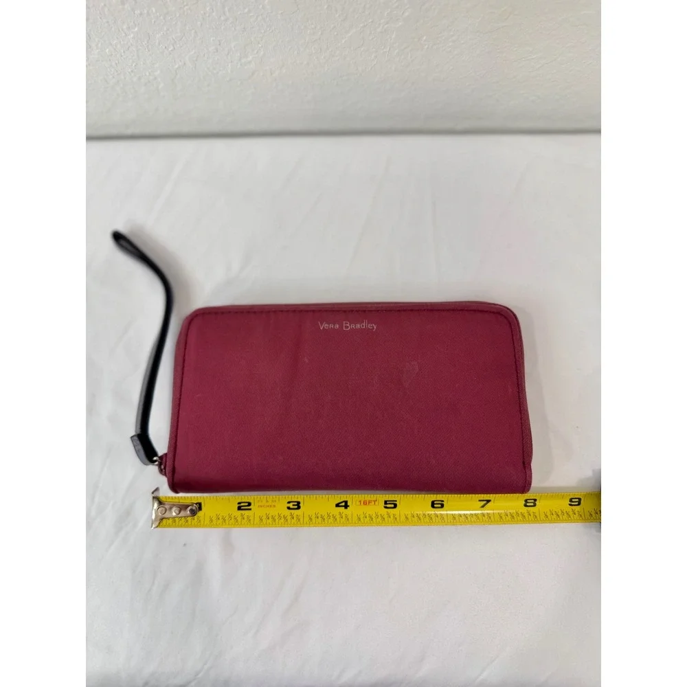 Vera Bradley Wristlet Wallet Zip Around Clutch Organizer Burgundy Women's‎